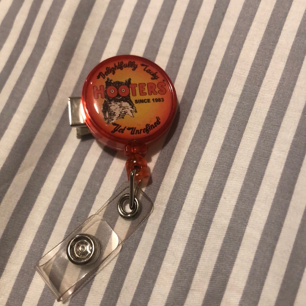 Hooter’s clip